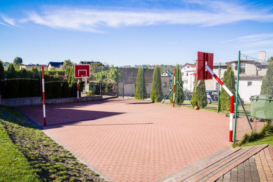Orodek Kolonijny KAMILA - boisko do koszykwki