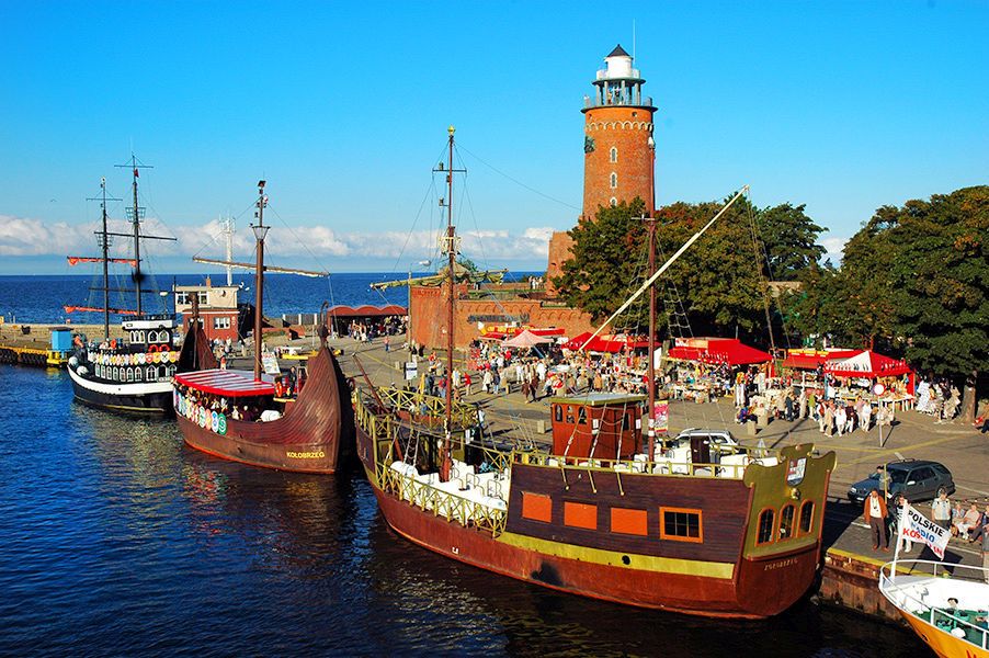Grzybowo - rejs statkiem po morzu w Koobrzegu